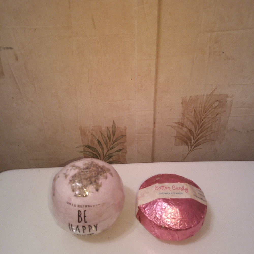 Bath bombs